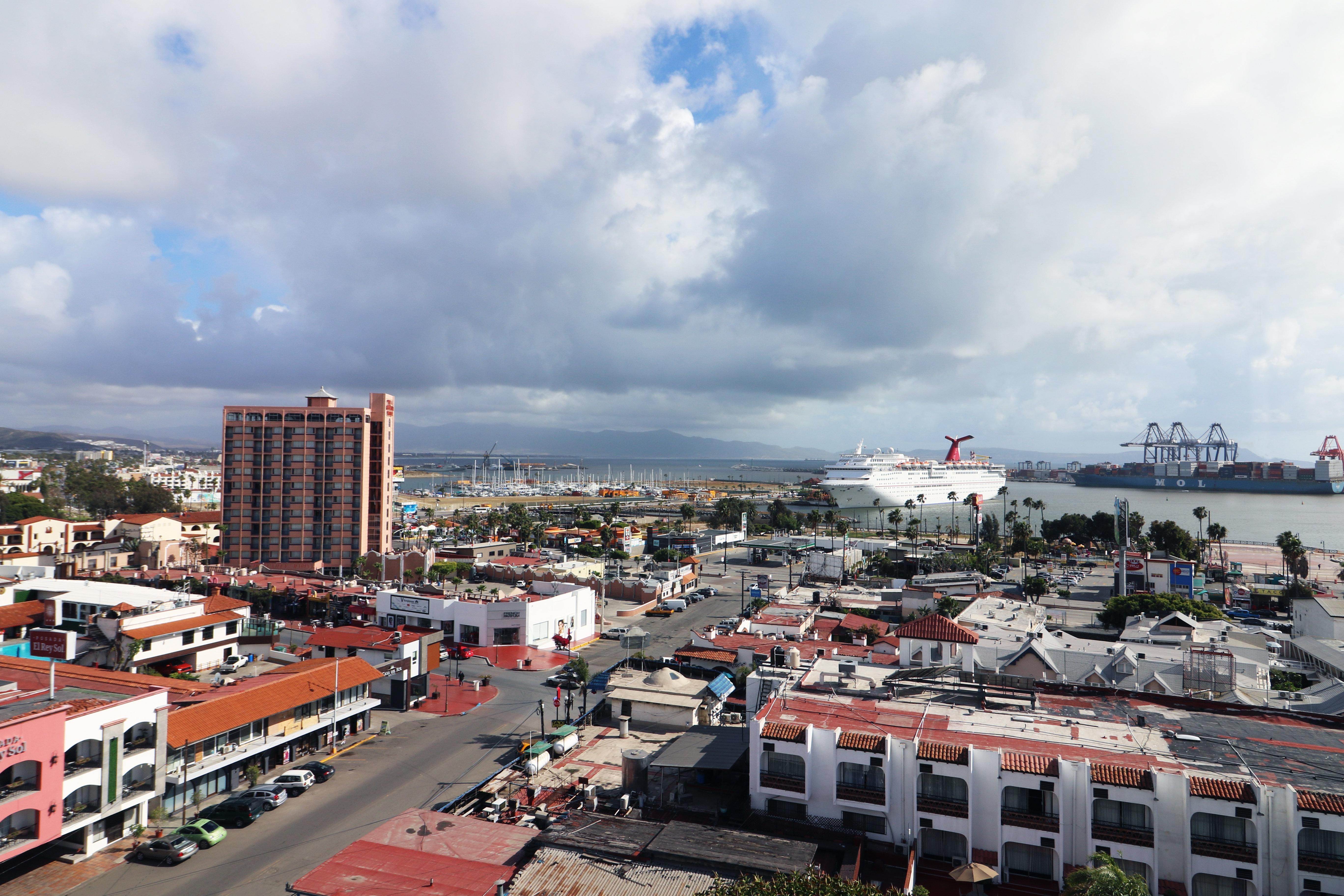 Holiday Inn Express & Suites - Ensenada Centro By Ihg Dış mekan fotoğraf