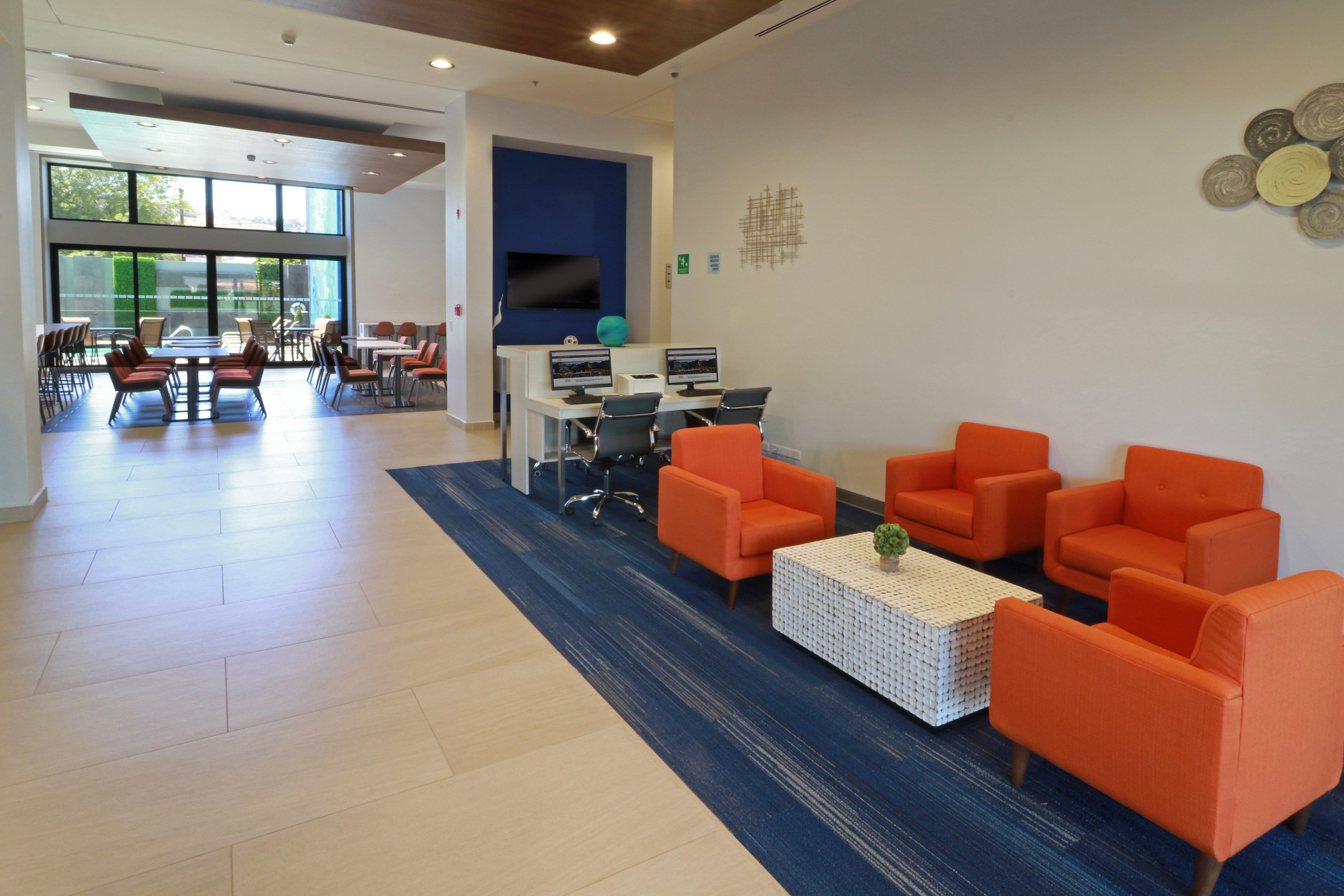 Holiday Inn Express & Suites - Ensenada Centro By Ihg Dış mekan fotoğraf