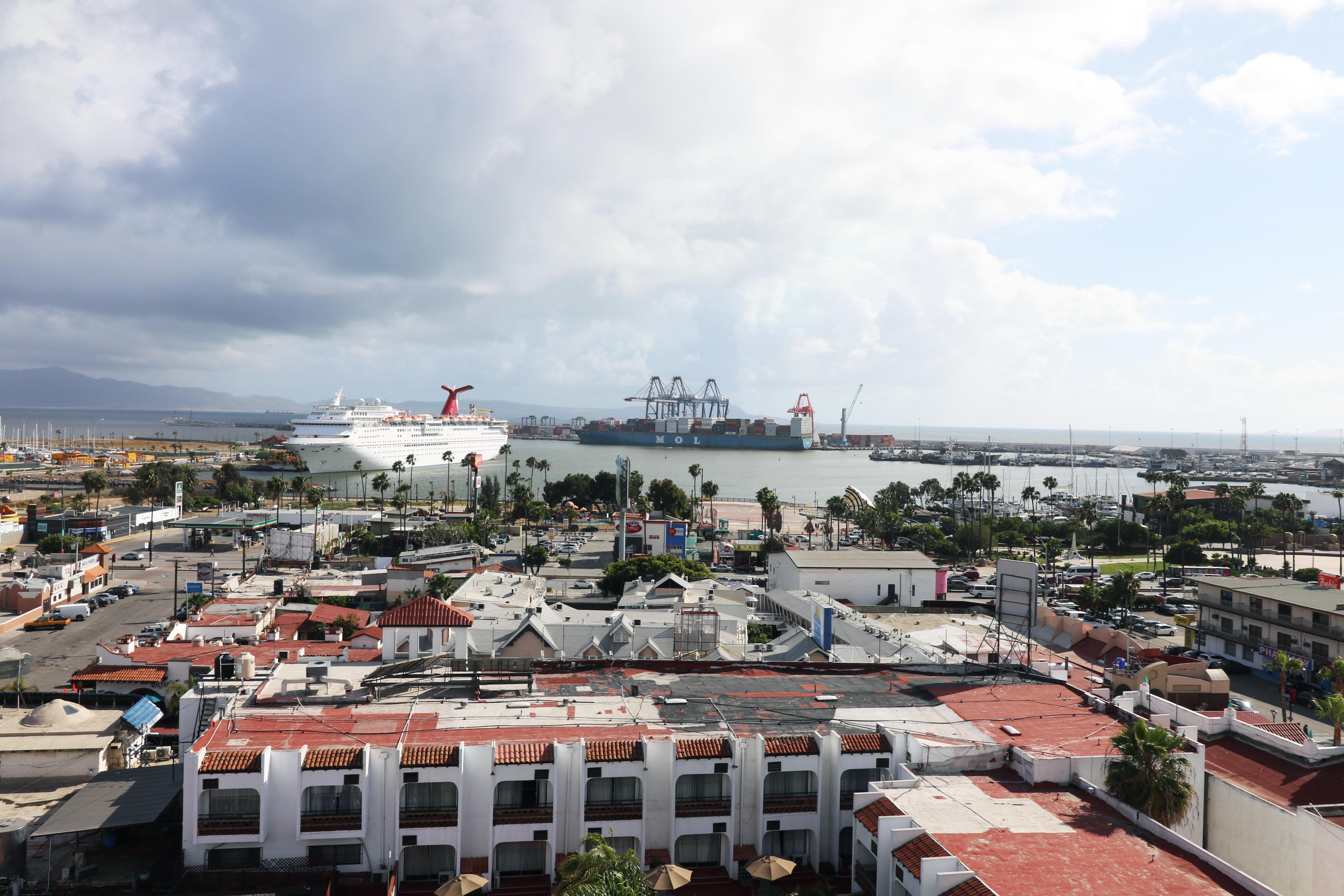 Holiday Inn Express & Suites - Ensenada Centro By Ihg Dış mekan fotoğraf